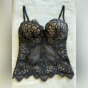 Victoria’s Secret dream Angel Corset top zipper back black lace Sz 34C bustiers